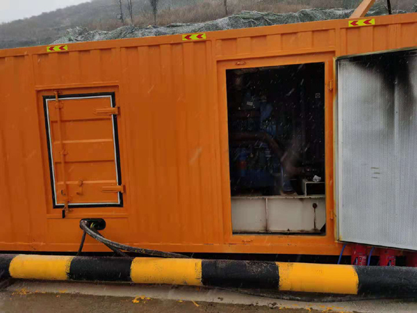 泰顺出租发电机-船用柴油发电机的工作原理是怎么样的？